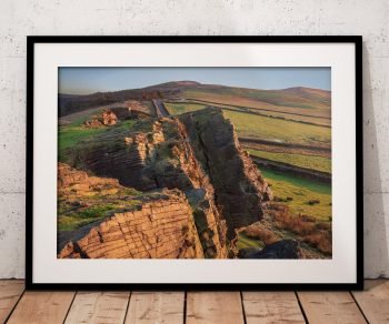 The view along Windgather Rocks leads towards Pym Chair, Peak District